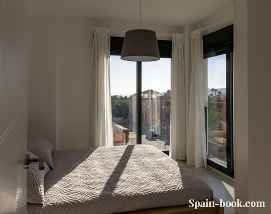 Виллы Современный комплекс вилл в курортном городе La Nucia,что в пригороде Бенидорма, Коста Бланка, Ла Нусия