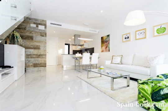 Таунха́ус Новый резиденциальный комплекс рядом с гольфом Вийямартин, Ориуэла Коста, Коста Бланка, Вийямартин