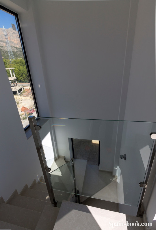 Виллы Современный комплекс вилл в курортном городе La Nucia,что в пригороде Бенидорма, Коста Бланка, Ла Нусия