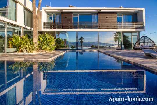 Виллы Вилла класса ЛЮКС с панорамным видом на город Бенидорм, Коста Бланка, Бенидорм