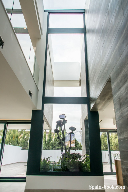 Виллы Современные вилла в курортном городе Альбир в пригорде Бенидорма, Коста Бланка, Бенидорм