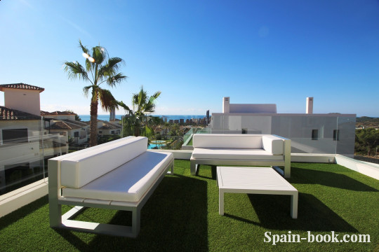 Виллы Большие современные виллы пригороде пригороде Бенидорма, Коста Бланка, Финестрат