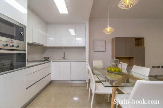 Апартаменты Новые апартаменты на одной из главных улиц Торревьехи, Коста Бланка, Торревьеха