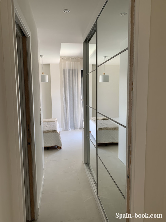 Виллы Современные смежные виллы рядом с пляжем в Santiago de la Ribera / Мурсия, Коста Бланка, Сантьяго-де-ла-Рибера