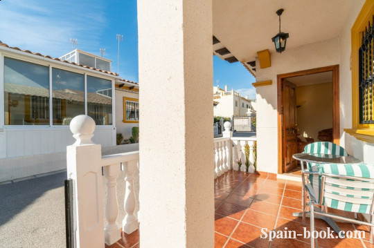 Дом Смежный дом в престижном районе Ориуэла Коста / Плайя Фламенка, Коста Бланка, Плайя Фламенка