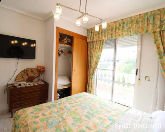 Таунха́ус Просторный таунхаус в зеленом пригороде Торревьехи, Лос Балконес, Коста Бланка, Лос Балконес