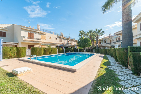 Бунгало Бунгало с садом в 1,5км от пляжа в Плайя Фламенка / Ориуэла Коста, Коста Бланка, Плайя Фламенка