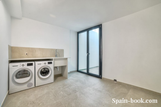 Виллы Современные вилла в курортном городе Альбир в пригорде Бенидорма, Коста Бланка, Бенидорм