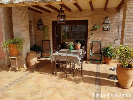 Виллы Большая вилла в 5-ти минутах до центра Торревьехи, Коста Бланка, Торревьеха