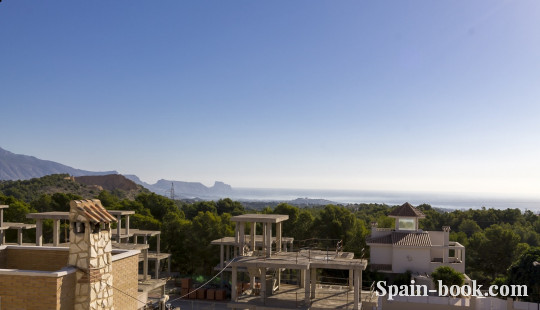 Виллы Современный комплекс вилл в курортном городе La Nucia,что в пригороде Бенидорма, Коста Бланка, Ла Нусия