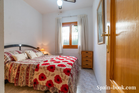 Бунгало Бунгало с садом в 1,5км от пляжа в Плайя Фламенка / Ориуэла Коста, Коста Бланка, Плайя Фламенка