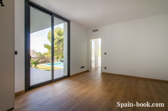 Виллы Шикарная вилла в популярном курорте Альтеа, Коста Бланка, Алтея