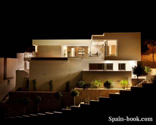 Виллы Современная вилла с видом на море в пригороде Кальпе / Аликанте, Коста Бланка, Кальпе