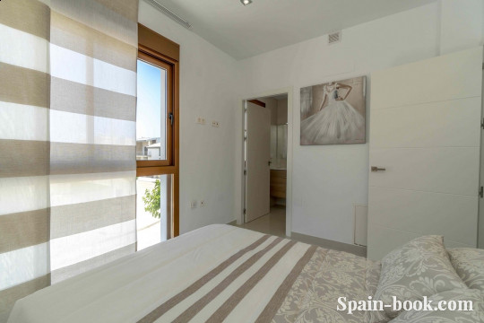 Виллы Современные виллы рядом с пляжем в Пилар де ла Орадада, Аликанте, Коста Бланка, Пилар де ла Орадада