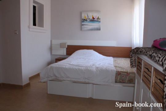 Таунха́ус Таунхаус в популярном районе Торревьехи / Пунта Прима, Коста Бланка, Пунта Прима