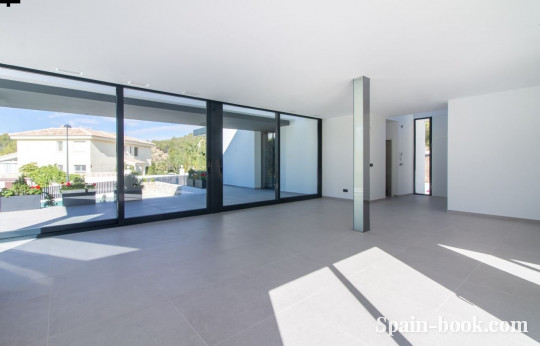 Виллы Шикарная вилла в популярном курорте Альтеа, Коста Бланка, Алтея