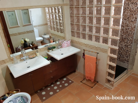 Виллы Большая вилла в 5-ти минутах до центра Торревьехи, Коста Бланка, Торревьеха