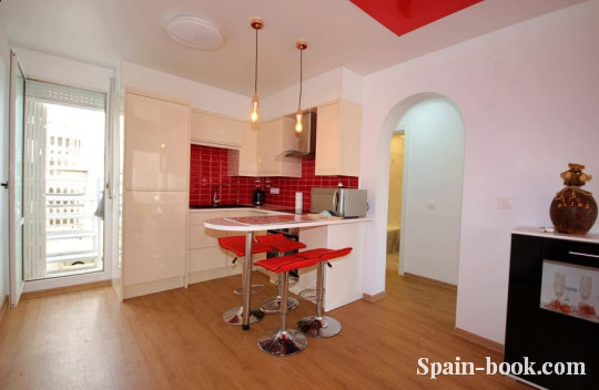 Бунгало Бунгало с солярием в спальном районе Торревьехи, Коста Бланка, Торревьеха