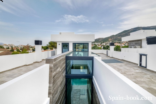 Виллы Современные вилла в курортном городе Альбир в пригорде Бенидорма, Коста Бланка, Бенидорм