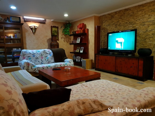 Виллы Большая вилла в 5-ти минутах до центра Торревьехи, Коста Бланка, Торревьеха