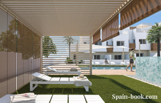 Таунха́ус Новые современные таунхаусы рядом с пляжем в La Rosaleda, Торревьеха, Коста Бланка, Торревьеха