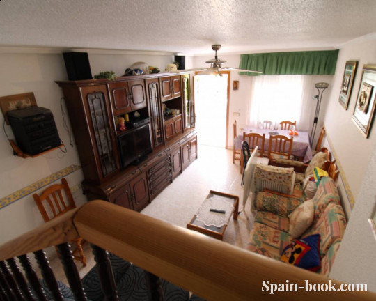 Таунха́ус Просторный таунхаус в зеленом пригороде Торревьехи, Лос Балконес, Коста Бланка, Лос Балконес