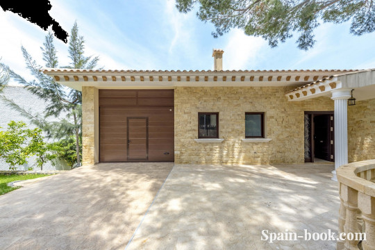 Виллы Стильная вилла рядом с пляжем в Кампоамор / Ориуэла Коста, Коста Бланка, Кампоамор