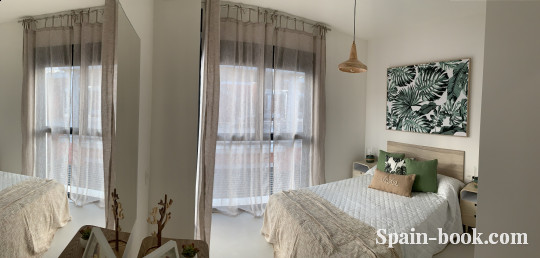 Виллы Современные смежные виллы рядом с пляжем в Santiago de la Ribera / Мурсия, Коста Бланка, Сантьяго-де-ла-Рибера