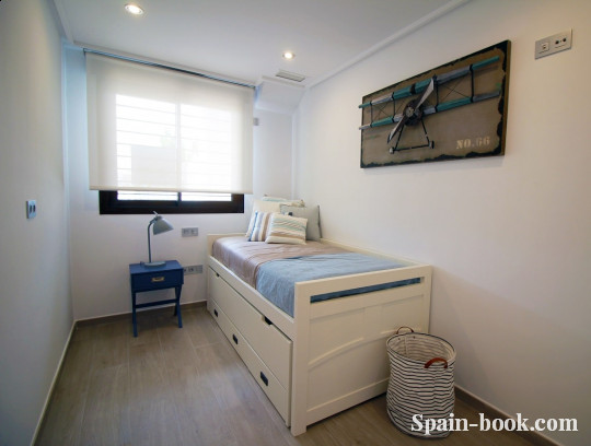 Бунгало Новые бунгало рядом с пляжем в Торре де ла Орадада, Коста Бланка, Торре де ла Орадада