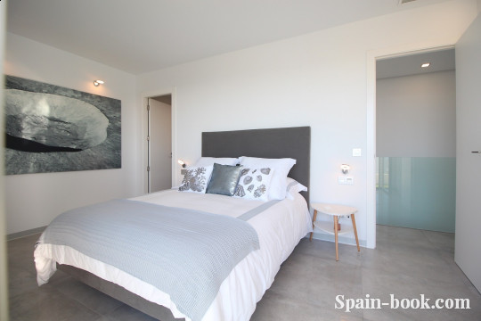 Виллы Большие современные виллы пригороде пригороде Бенидорма, Коста Бланка, Финестрат