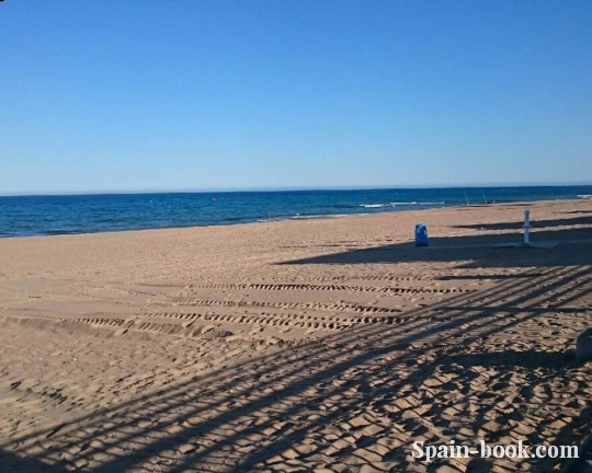 Бунгало Бунгало с двориком в 20м до пляжа Ла Маты, Торревьеха, Коста Бланка, Торревьеха