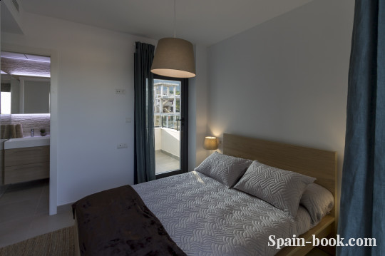 Виллы Современный комплекс вилл в курортном городе La Nucia,что в пригороде Бенидорма, Коста Бланка, Ла Нусия