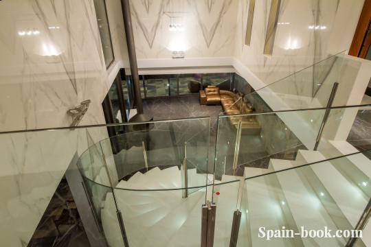 Виллы Вилла класса ЛЮКС с панорамным видом на город Бенидорм, Коста Бланка, Бенидорм