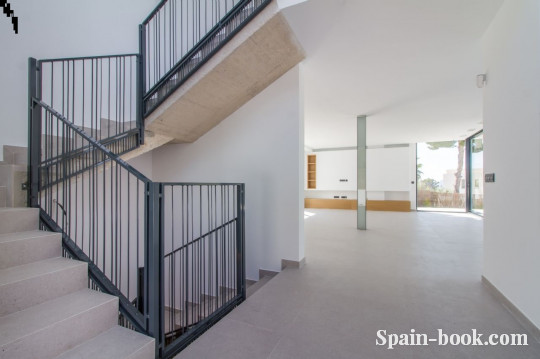 Виллы Шикарная вилла в популярном курорте Альтеа, Коста Бланка, Алтея