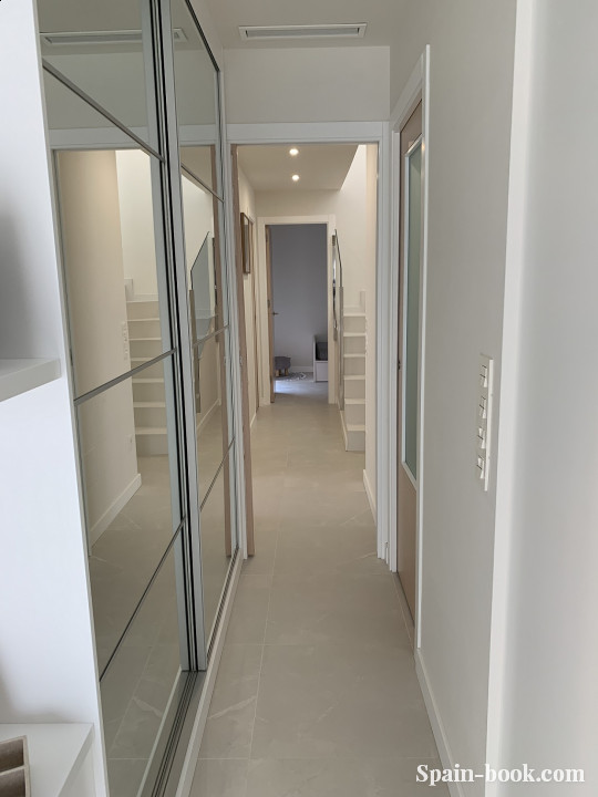 Виллы Современные смежные виллы рядом с пляжем в Santiago de la Ribera / Мурсия, Коста Бланка, Сантьяго-де-ла-Рибера