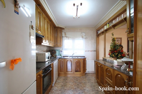 Виллы Вилла с большим участком в зеленом районе Торревьехи, Лос Балконес, Коста Бланка, Лос Балконес