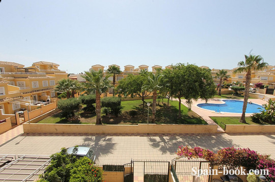 Таунха́ус Уютный таунхаус в популярном районе Торревьехи / Пунта Прима, Коста Бланка, Пунта Прима