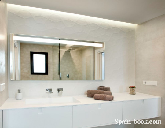 Виллы Современная вилла с видом на море в пригороде Кальпе / Аликанте, Коста Бланка, Кальпе