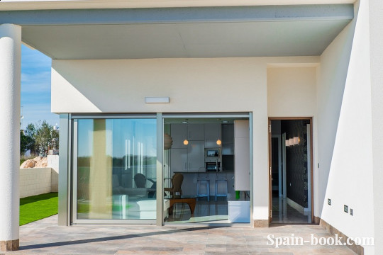 Виллы Современные виллы рядом с гольфом в Вийямартин / Ориуэла Коста, Коста Бланка, Вийямартин