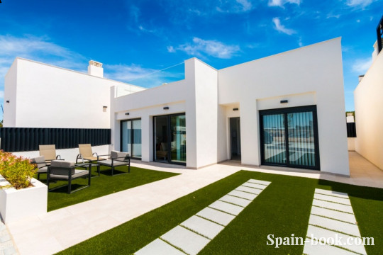 Виллы Новые виллы рядом с гольфом Lo Romero Golf и пляжем в Pilar de la Horadada, Коста Бланка, Пилар де ла Орадада