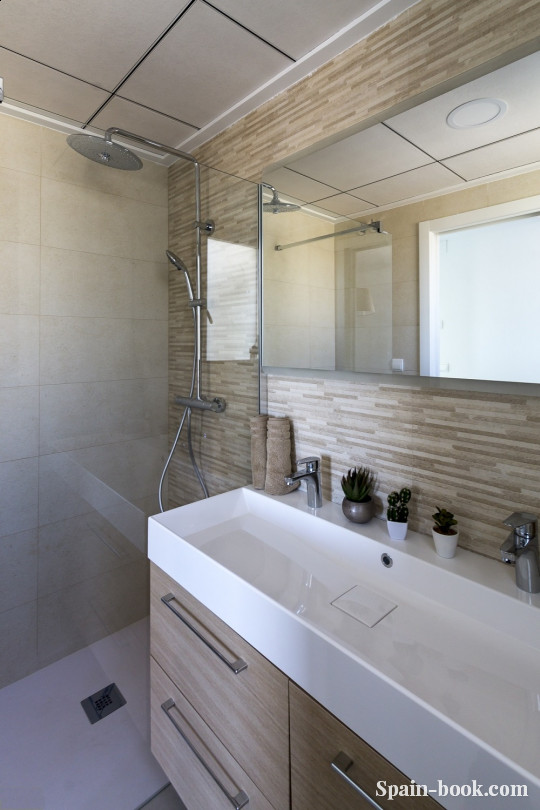 Виллы Современный комплекс вилл в курортном городе La Nucia,что в пригороде Бенидорма, Коста Бланка, Ла Нусия