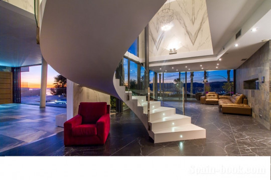 Виллы Вилла класса ЛЮКС с панорамным видом на город Бенидорм, Коста Бланка, Бенидорм