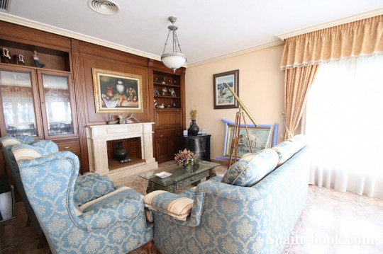 Виллы Вилла с большим участком в зеленом районе Торревьехи, Лос Балконес, Коста Бланка, Лос Балконес