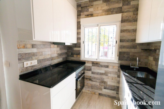 Апартаменты Апартаменты с видом на коммунальный бассейн комплекса в Пунта Прима / Торревьеха, Коста Бланка, Пунта Прима