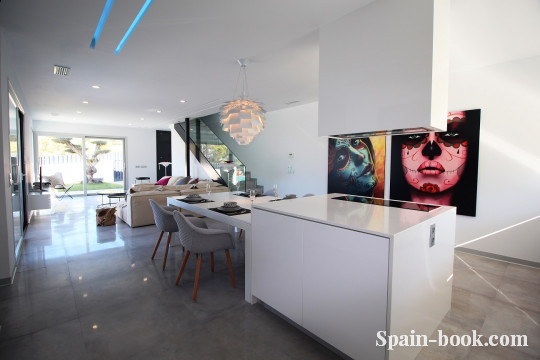 Виллы Большие современные виллы пригороде пригороде Бенидорма, Коста Бланка, Финестрат