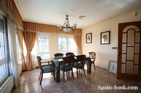 Виллы Вилла с большим участком в зеленом районе Торревьехи, Лос Балконес, Коста Бланка, Лос Балконес