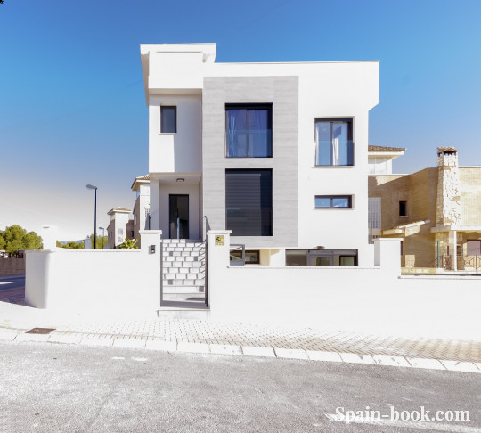 Виллы Современный комплекс вилл в курортном городе La Nucia,что в пригороде Бенидорма, Коста Бланка, Ла Нусия