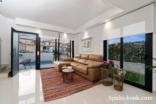 Виллы Новые смежные виллы рядом с гольф-полями в Вийямартин, Ориуэла Коста, Коста Бланка, Вийямартин