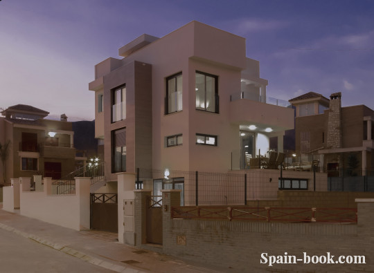 Виллы Современный комплекс вилл в курортном городе La Nucia,что в пригороде Бенидорма, Коста Бланка, Ла Нусия