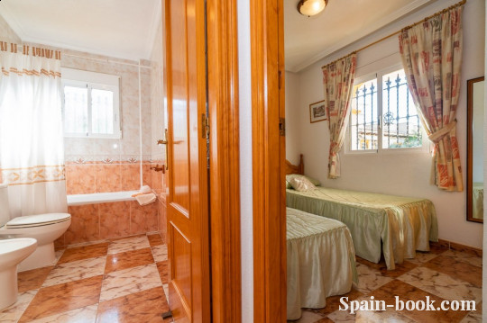 Дом Смежный дом в престижном районе Ориуэла Коста / Плайя Фламенка, Коста Бланка, Плайя Фламенка